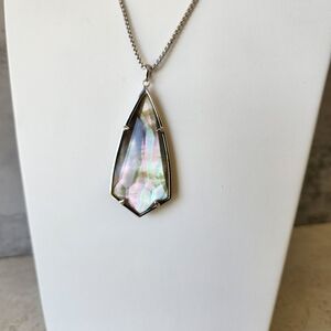 Kendra Scott Carole Crystal Gray Illusion Pendant Silver Tone Necklace RETIRED